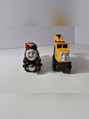 Thomas & Friends Wooden Railway Harvey And Butch Vintage 2001/2002